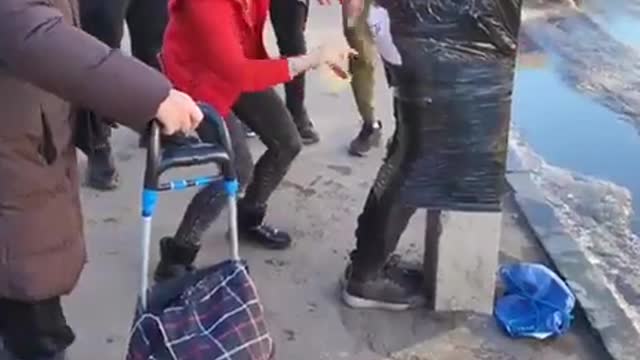 Ukraine: civilian tied to tree and beaten