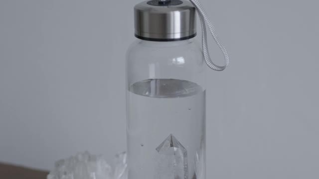 GEM BOTTLE for Special Hydration