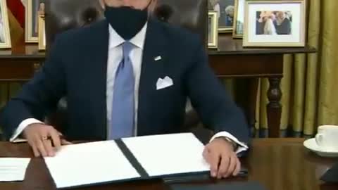 Joe Biden signing blank pieces of paper claiming they are Executive Orders...