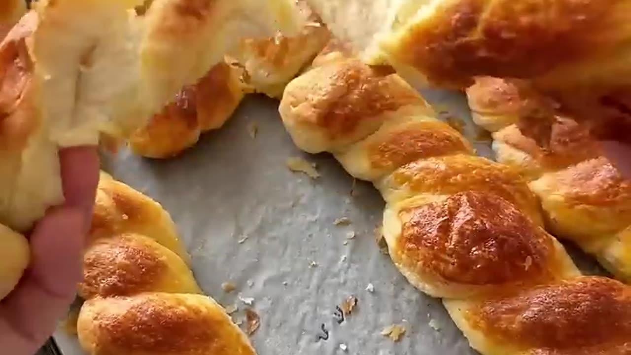 Easy-to-prepare cheese pies from Morocco