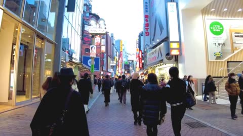 Párhuzamos világok között ugrálunk vagy nem