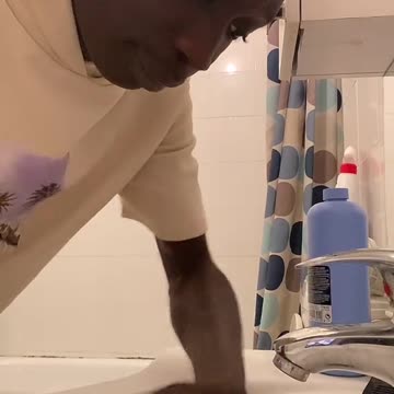 Khabane lame Facciamo le cose al contrario su Let’s do everything backwards.