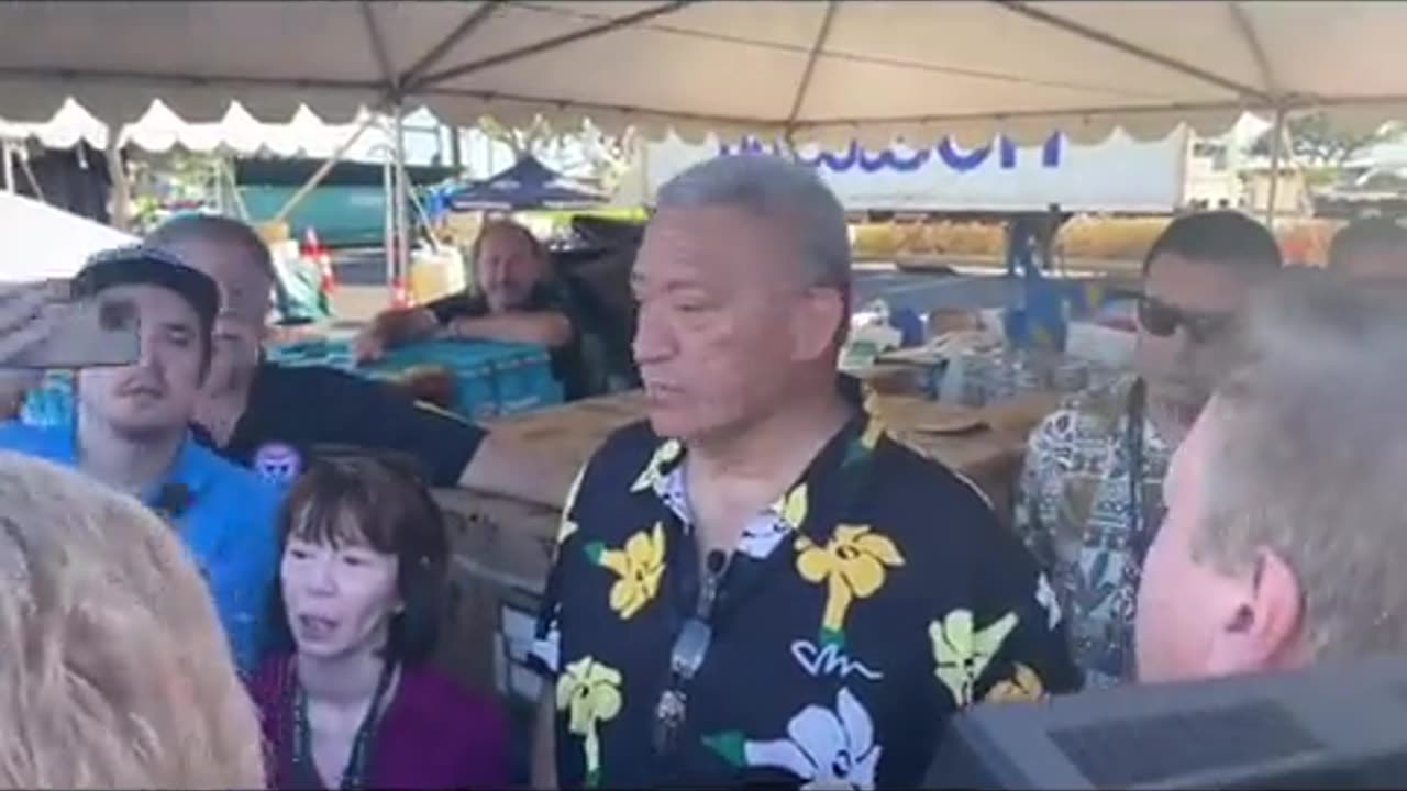 More clearer video of a reporter asking the Mayor of Maui