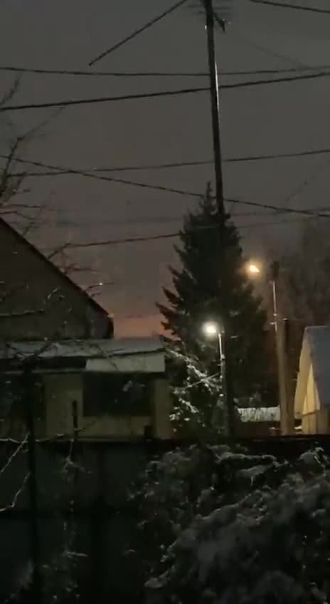 Breaking News Civilian House Fires caused by Russia Shelling in #Kharkov