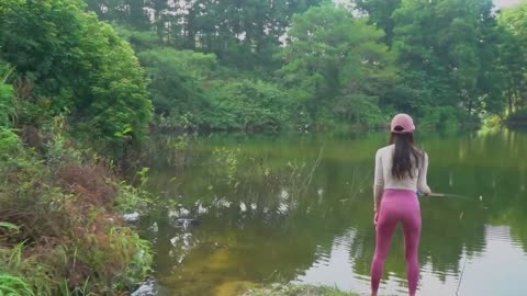 Beautiful Girl Catching Fish 🐟