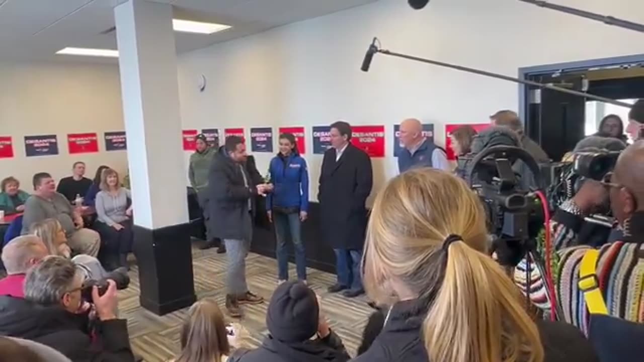 Man tries to hand DeSantis a participation trophy. “you probably aren’t going to win this election.”