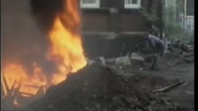 Fred Dibnah How to bring down a chimney stack