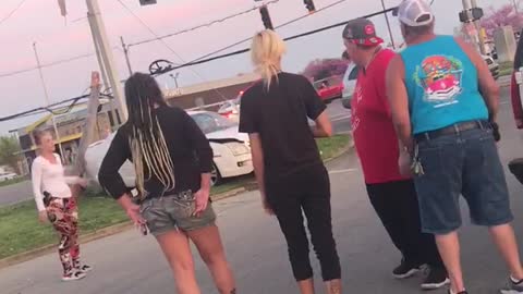 Car Crashes in Kentucky After Running Red Light