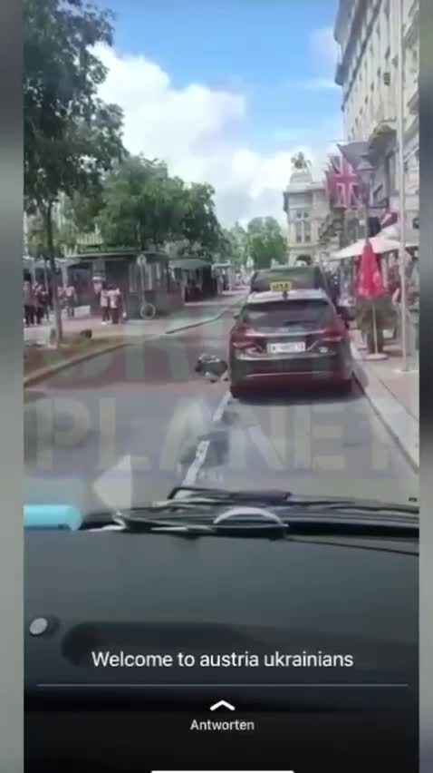 Ukrajinská mafie ve Vídni - místo bojů na Donbase bijí mladí Ukrajinci obyvatele Vídně