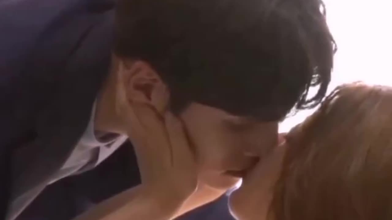 Romantic scene 😍🥰😘😘💋