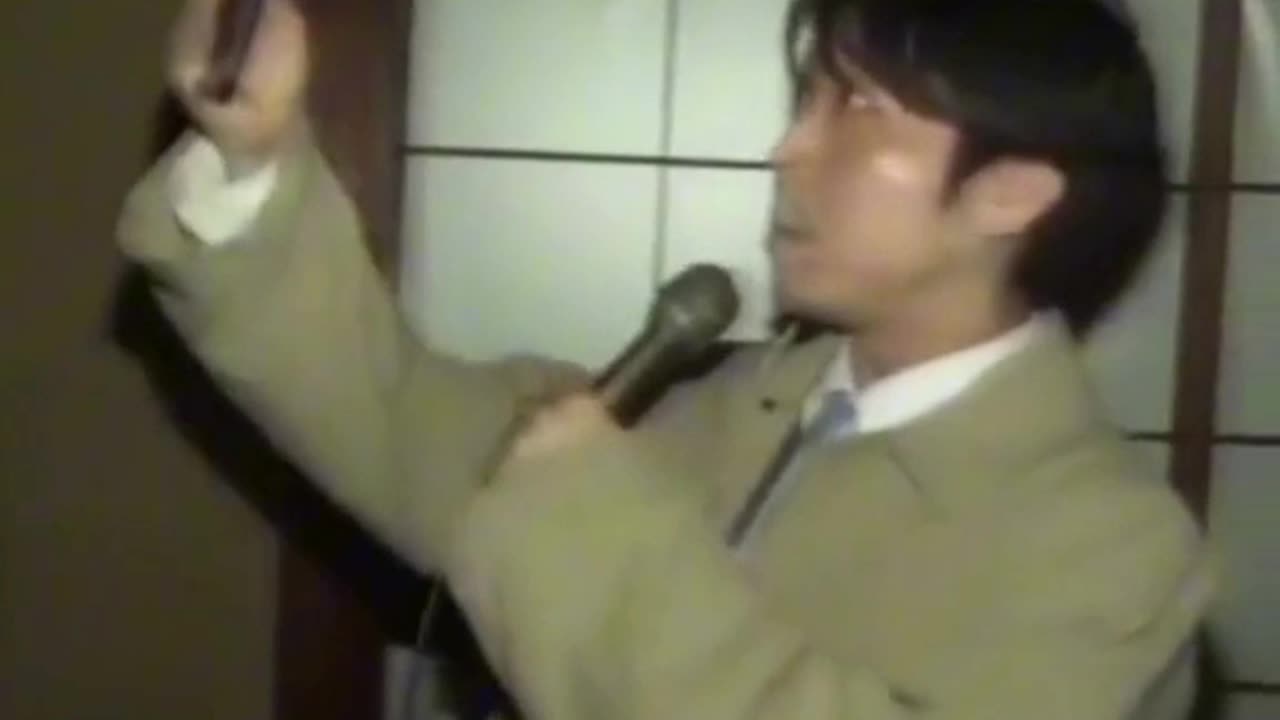 in 1980, a Japanese journalist filmed an iPhone