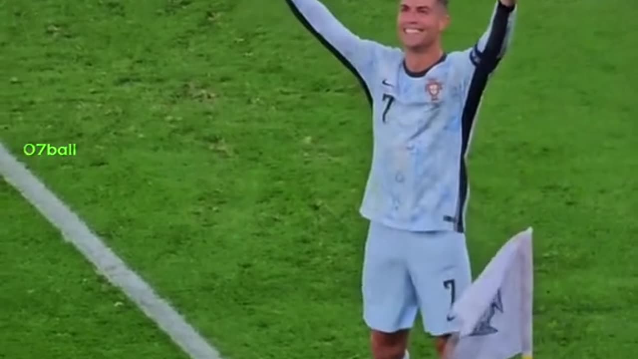 Cristiano Ronaldo live first goal and 900 goal