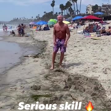 Never seen anyone do this with a frisbee