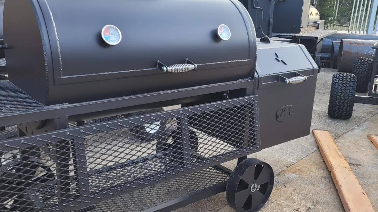 BBQ PIT