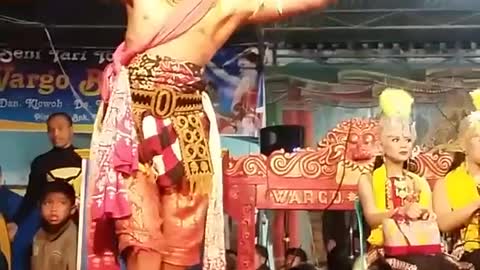 Gondosuli dance traditional