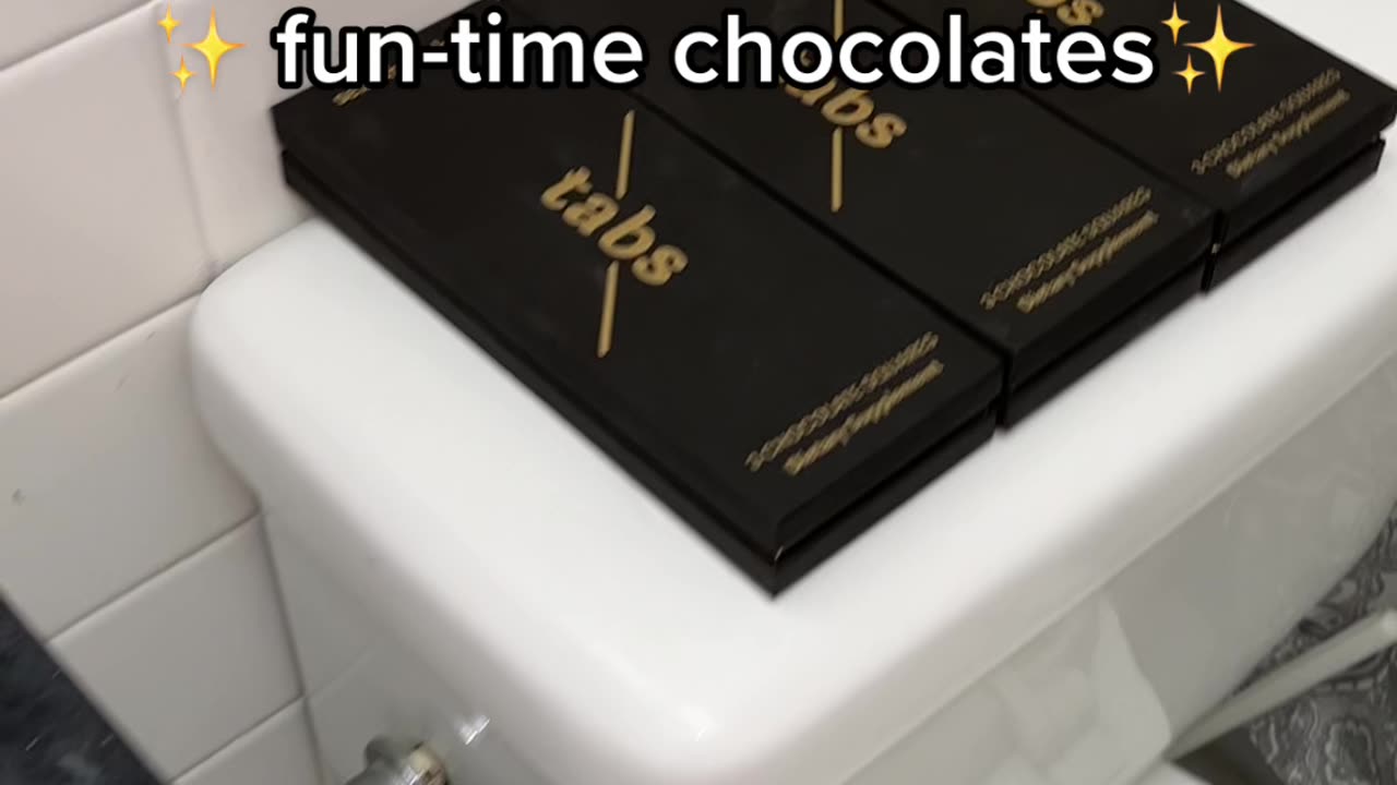 You can also have your own 3 tabschocolate with discounted price! Link in my bio!!