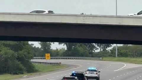 President Trump motorcade is rolling 12 deep in Nashville.