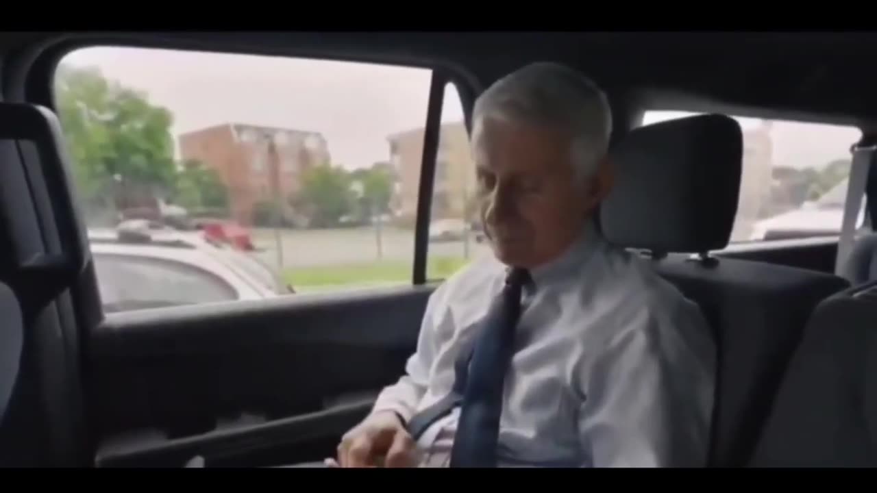 fauci gets owned in the hood