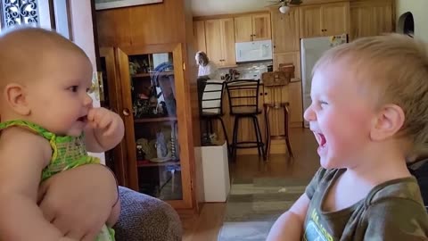 Funniest baby videos - try not to laugh