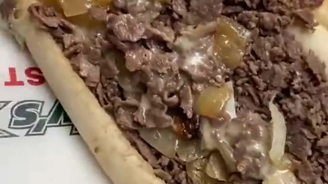 CLASSIC CHEESESTEAK from @eatphillysbest