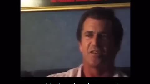 Mel Gibson sabe muito sobre o lado negro de Hollywood. Eles estão vindo atrás dele agora.