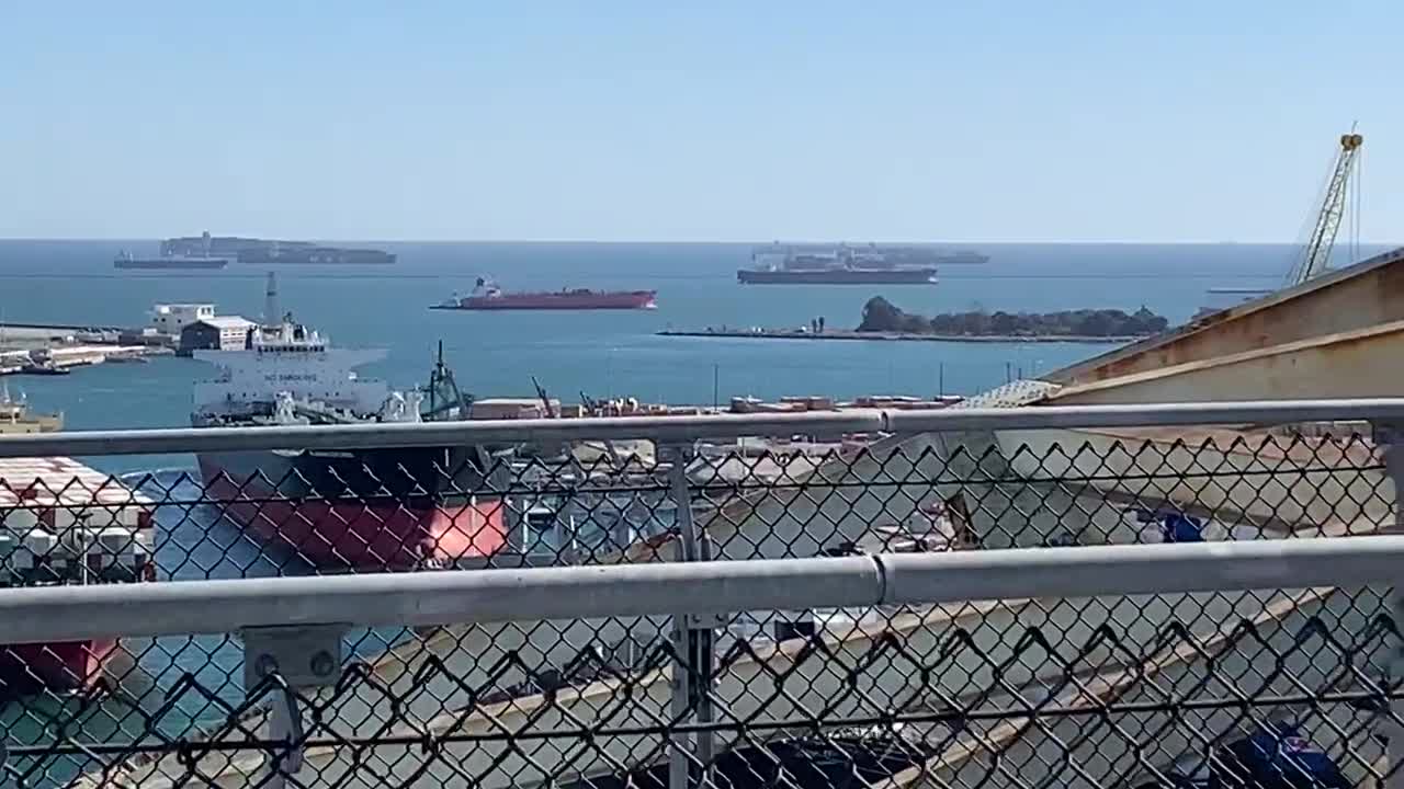 San Pedro Long Beach shipping containers.