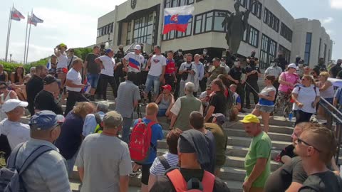chcemeslobodu.sk - protest pred Národnou Radou 24.07.2021 - část 3