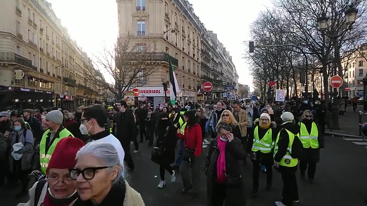 Manif anti-pass 💉 du 01.01.22 - Paris