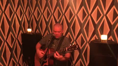 Lovely by Billlie Eilish covered by Gary Coughlan