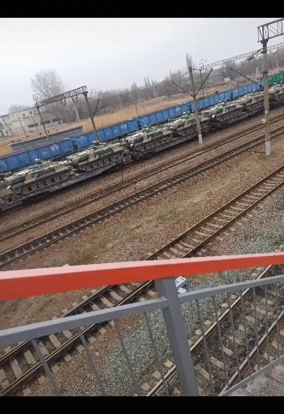 BMP3s enroute to Valuyki 11.20.21