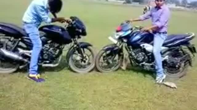 Pulsar vs discover 125st
