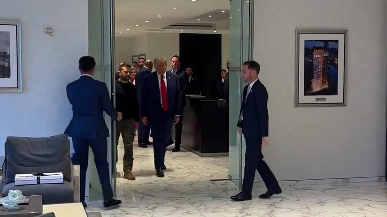 🇺🇸🇺🇦 Donald Trump meets with Ukrainian President Zelensky in New York City