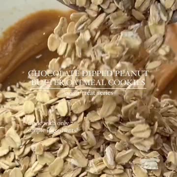 𝐂𝐡𝐨𝐜𝐨𝐥𝐚𝐭𝐞 𝐃𝐢𝐩𝐩𝐞𝐝 𝐏𝐞𝐚𝐧𝐮𝐭 𝐁𝐮𝐭𝐭𝐞𝐫 𝐎𝐚𝐭𝐦𝐞𝐚𝐥 𝐂𝐨𝐨𝐤𝐢𝐞𝐬⁣