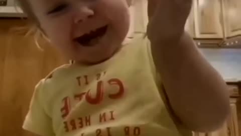 Cute baby saying hii || cute baby