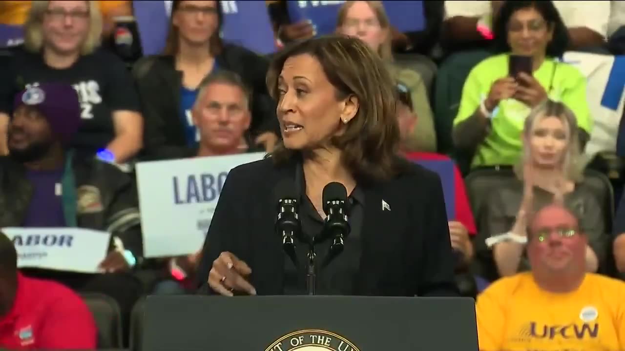 Sfortunatamente il teleprompter di Kamala si interrompe a metà del discorso