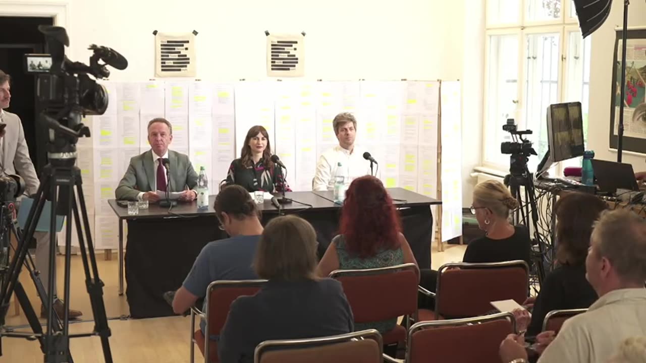 Zweistündige Pressekonferenz über die Veröffentlichung aller angeschwärzten RKI-Protokolle