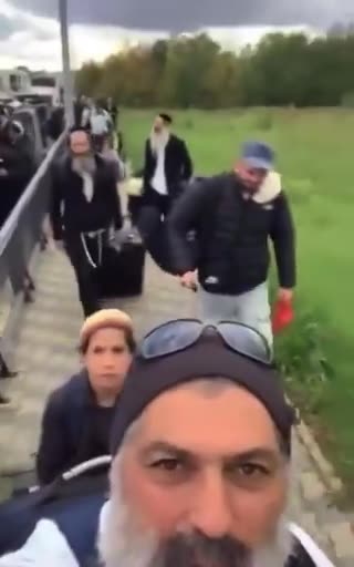 Khazarian Jews flee back to Ukraine