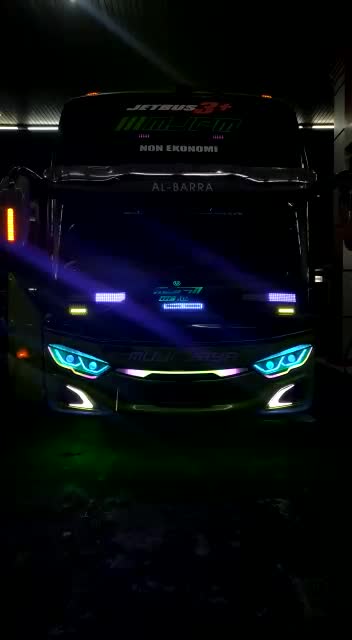 Lighting luxury bus rumble tranding