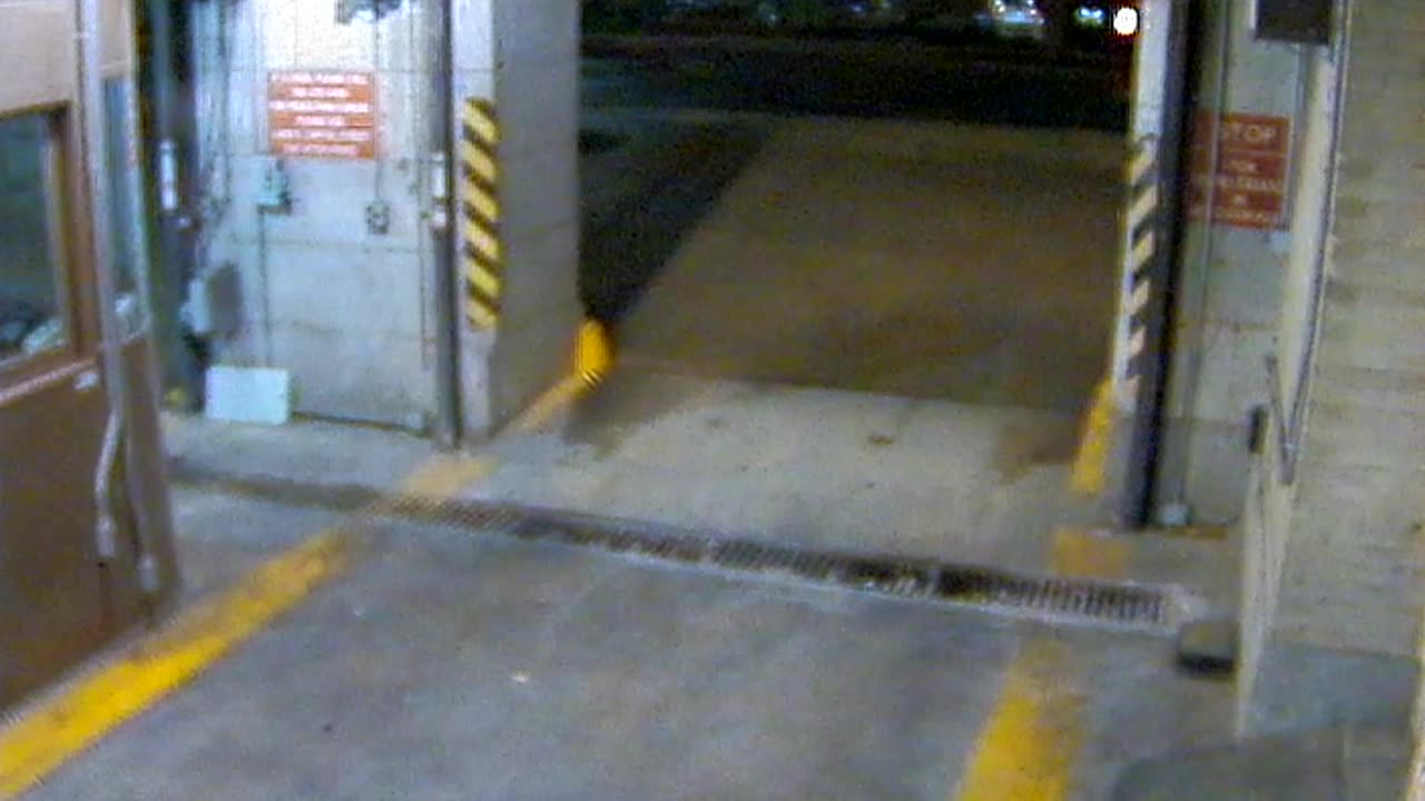 3469CHOBBAGarageExit_2021-01-05_17h39min27s323ms.mp4