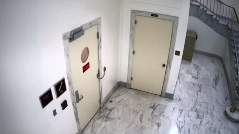 6130RHOBGRRGST4Stairwell4_2021-01-06_01h00min01s013ms.mp4