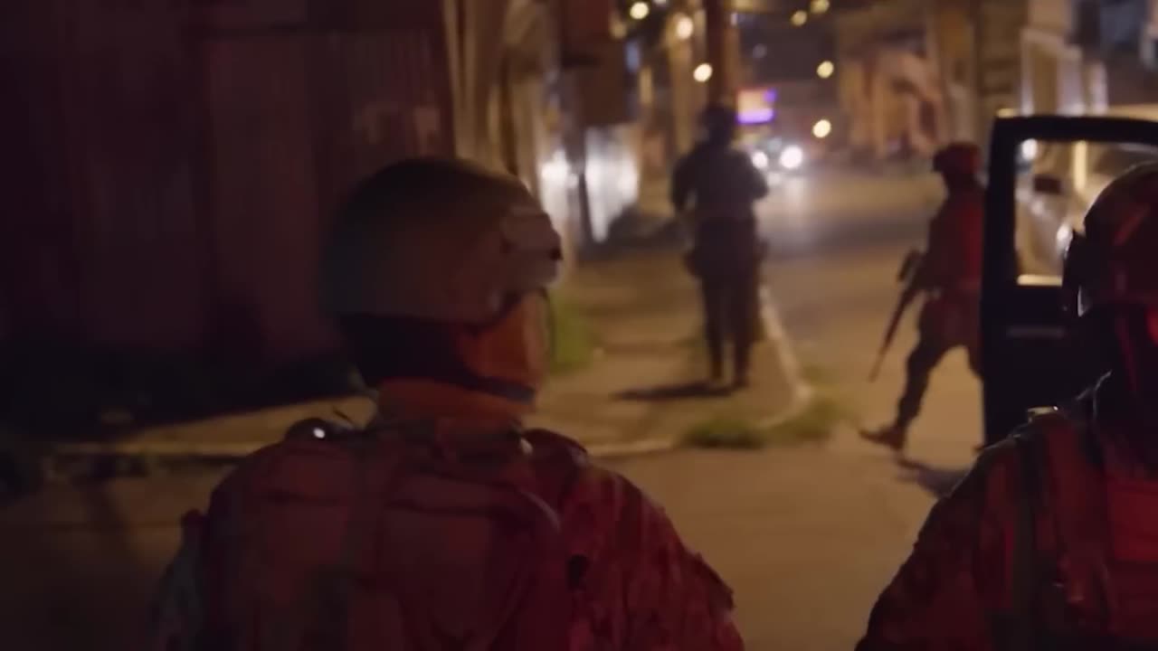 El Chapo's Interrogation Footage Goes Viral