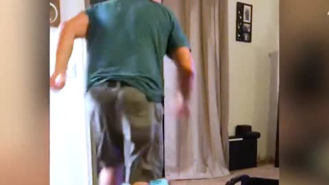 Things We Feel Bad LAUGHING AT! 🤣😂 | Funny Videos | até esquentou no fundinho no fundinho