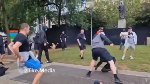 UK Riots, Manchester invader threatens to kill White protesters, gets colonized insted
