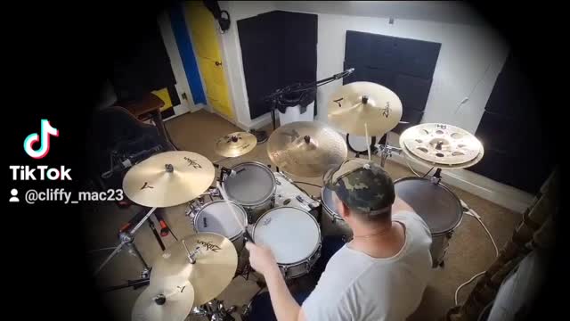 Workin on a new beat!!