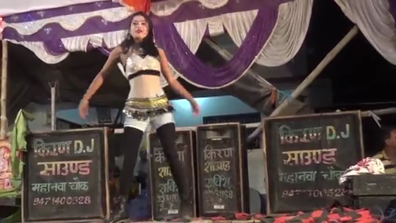 Arkestra Bhojpuri Ekar Bhatar Na Mile Ta E Mar Jai Stage Show 2024