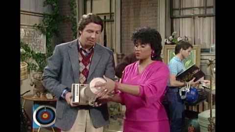 227 S1 E7 ∙ The Sidewalk Sale