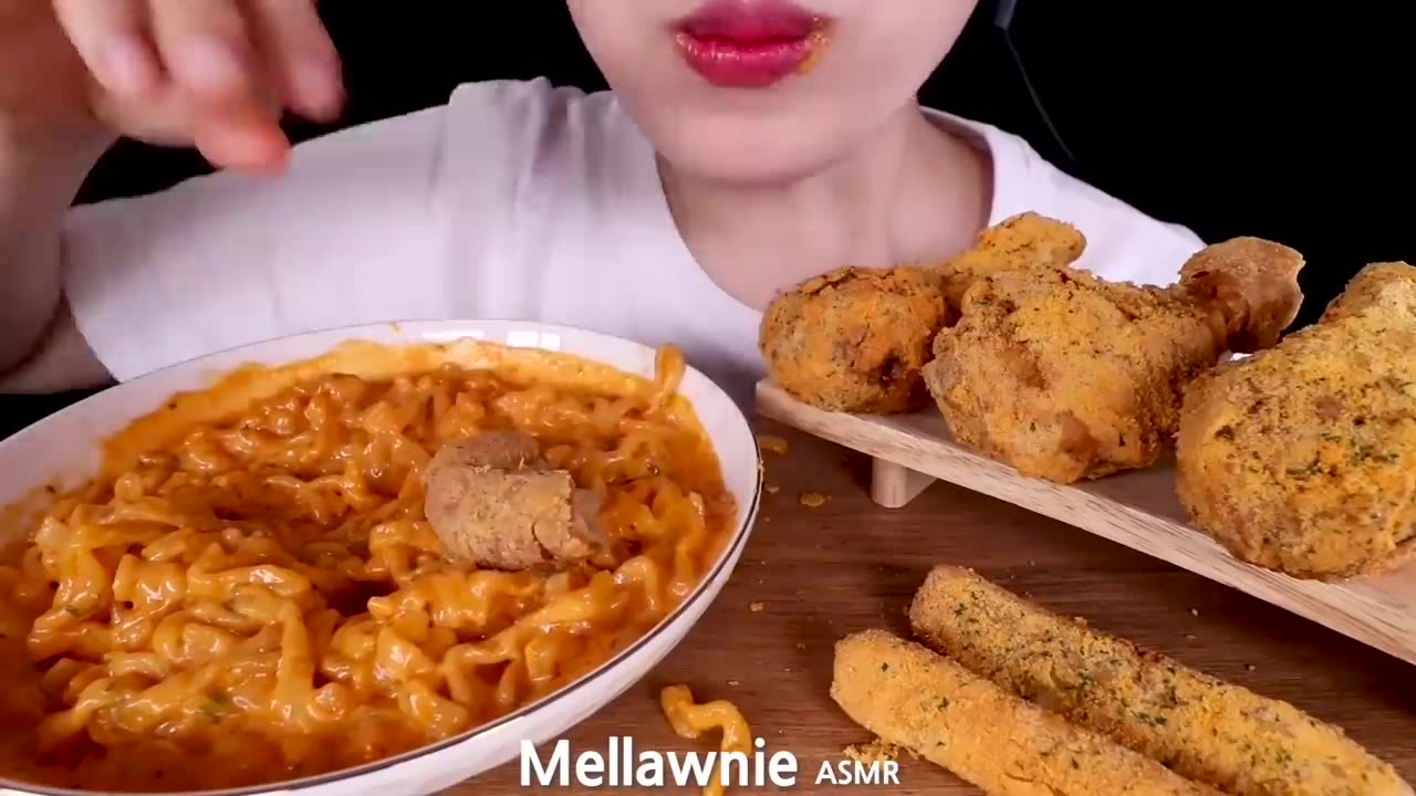 ASMR MUKBANG｜CHEESY CARBO FIRE NOODLES, CHICKEN, CHEESE BALL, CHEESE STICK, EATING SOUNDS