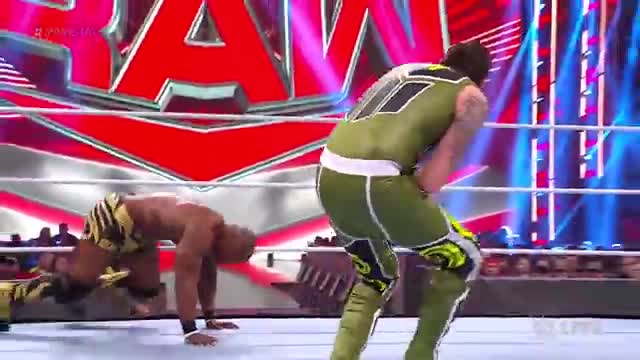 Rey Mysterio & Dominik Mysterio vs. The Hurt Business: