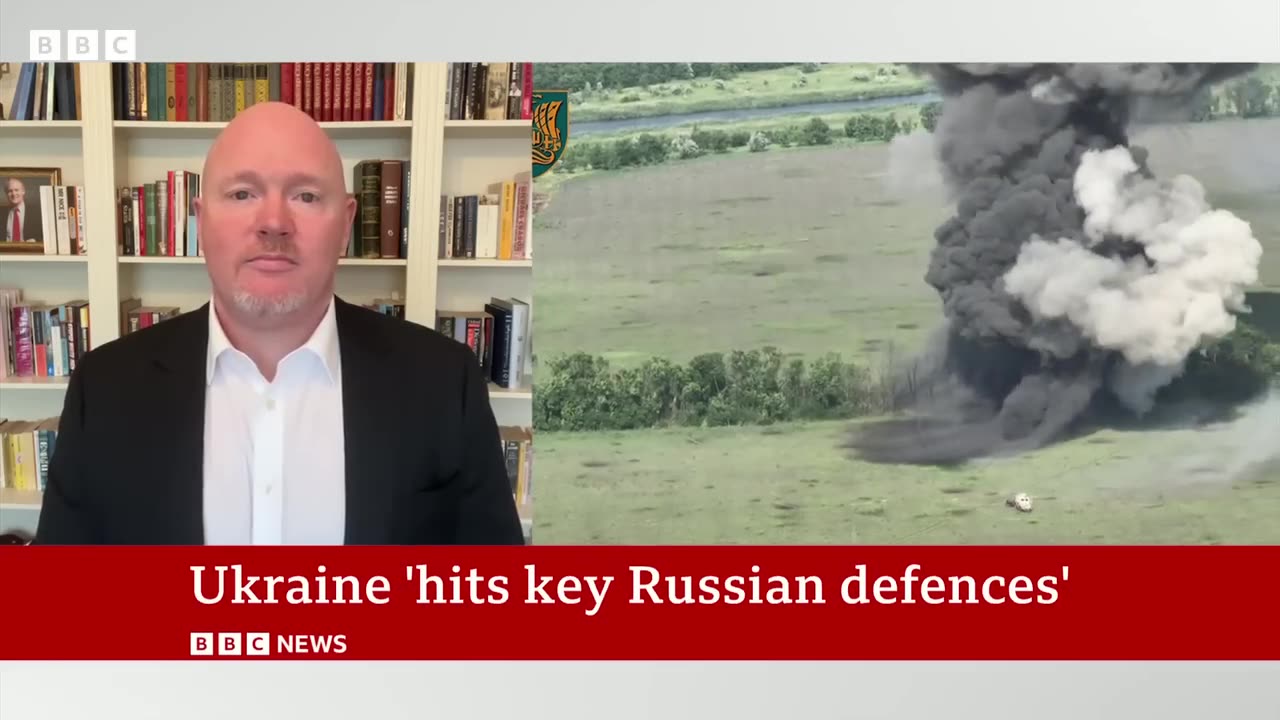 Ukraine dismisses defense minister