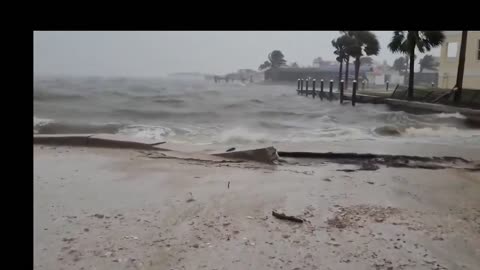 Hurricane Milton slams into Florida